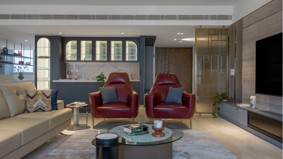 Column-beam construction enabling flexible apartment layouts